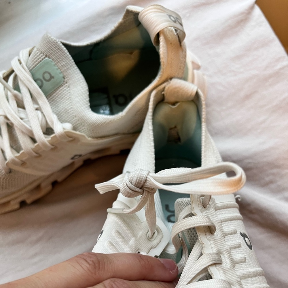 ON running On cloud cloudswift running athletic shoes women’s size 7 white green - Picture 5 of 12
